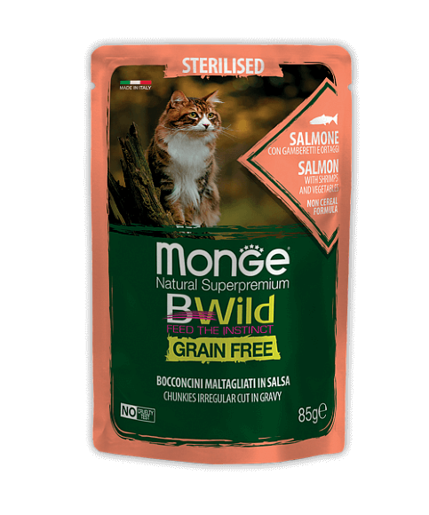 Паучи Monge Cat BWild Grain Free из лосося с креветками и овощами для стерилизованных кошек 28 шт.